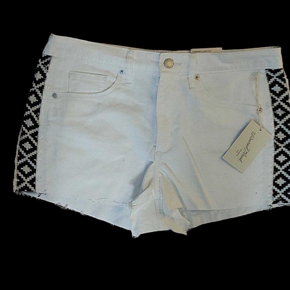 Universal Thread Goods Co. Women's White Shorts
